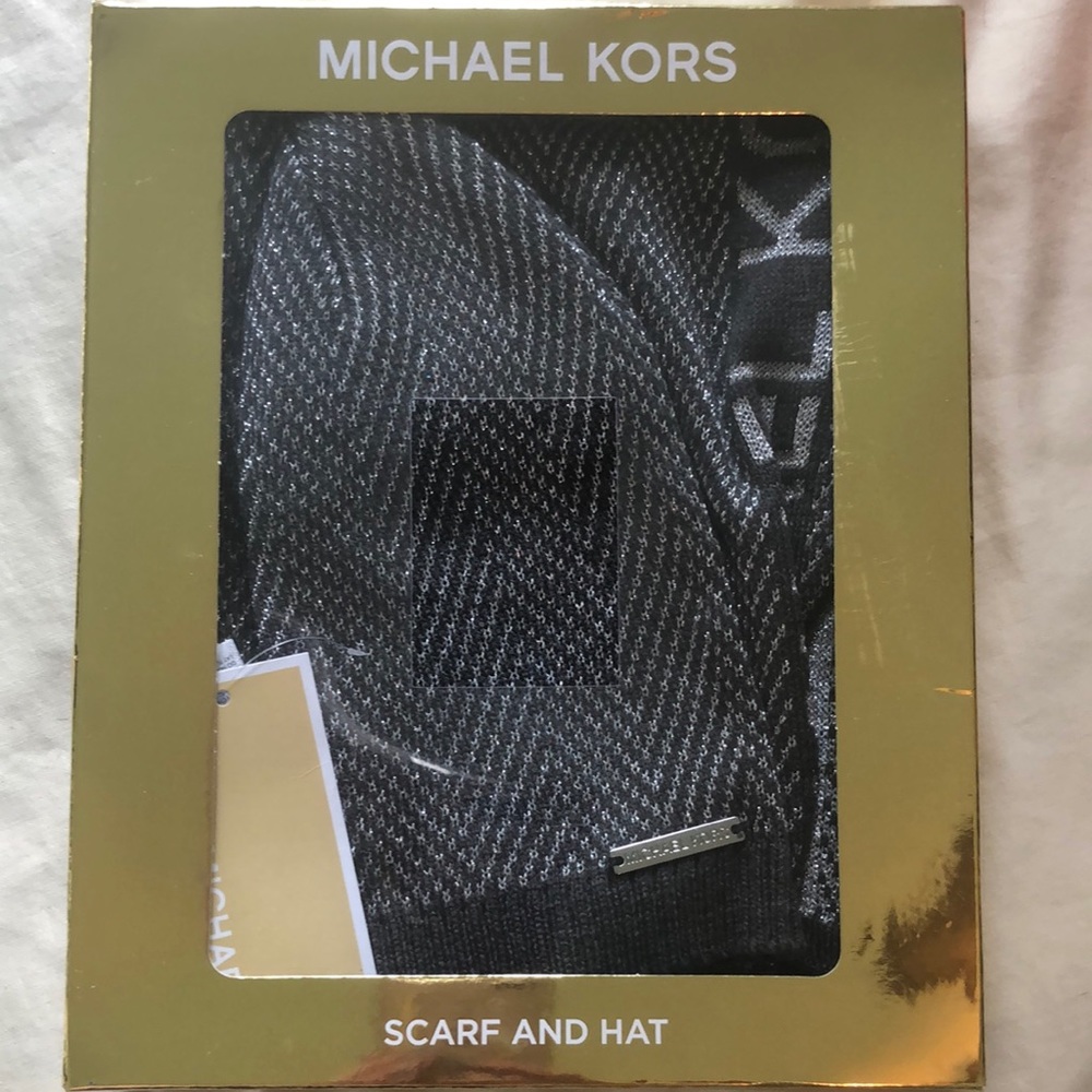 Michael Kors Scarf and Hat Gift Set